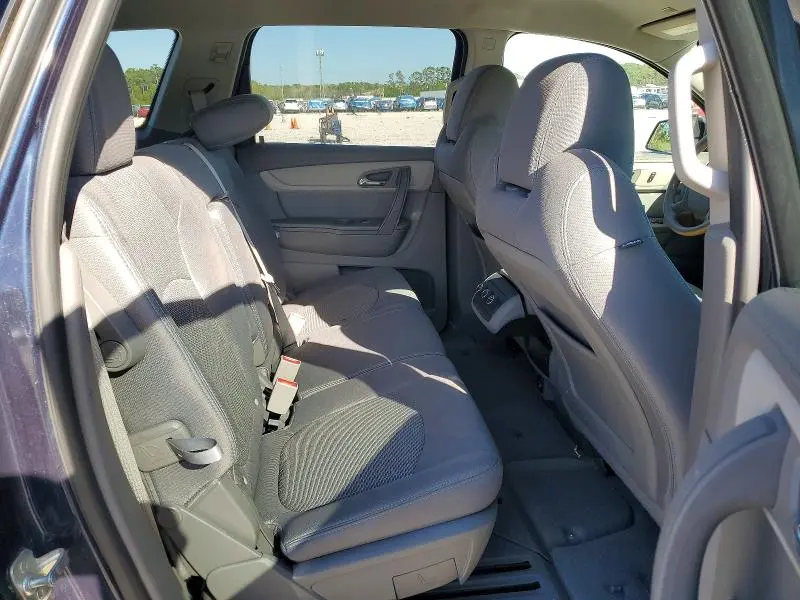 2017 CHEVROLET TRAVERSE LS  