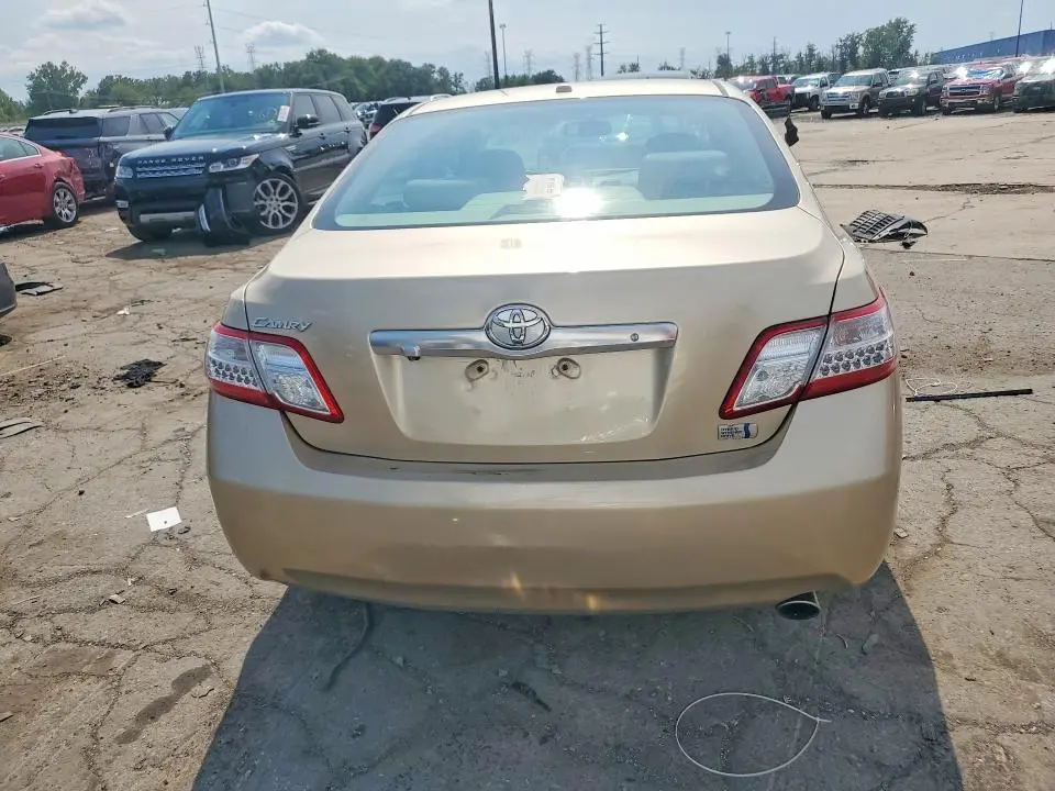 2011 TOYOTA CAMRY HYBRID  