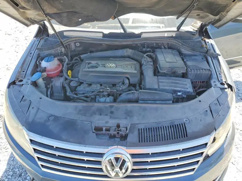 2013 VOLKSWAGEN PASSAT   