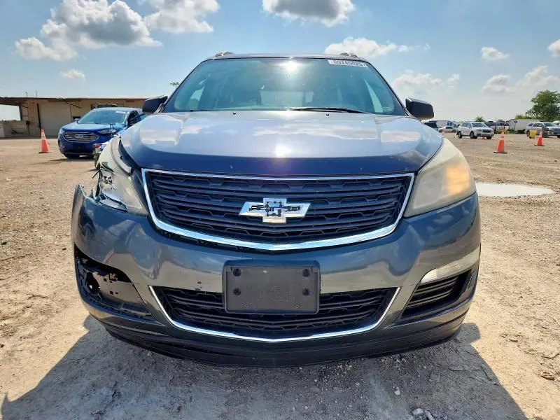 2013 CHEVROLET TRAVERSE LS  