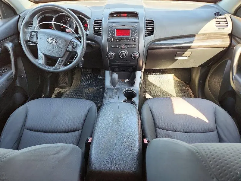 2012 KIA SORENTO LX  
