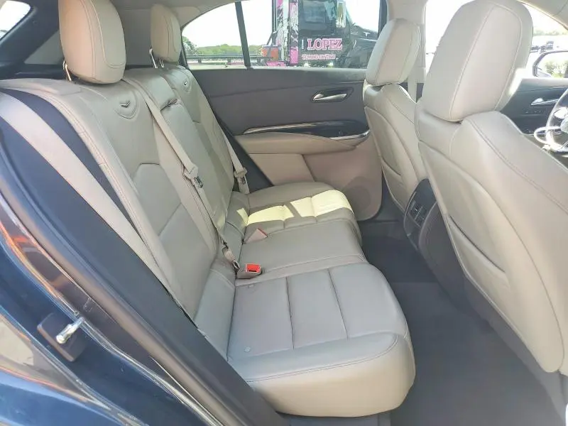 2020 CADILLAC XT4 PREMIUM LUXURY  