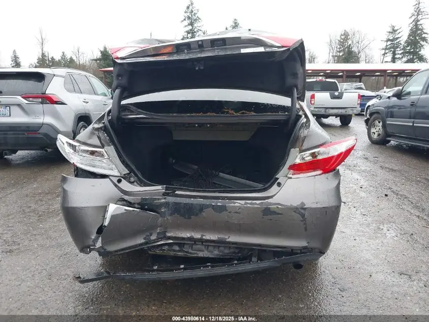 2017 TOYOTA CAMRY LE