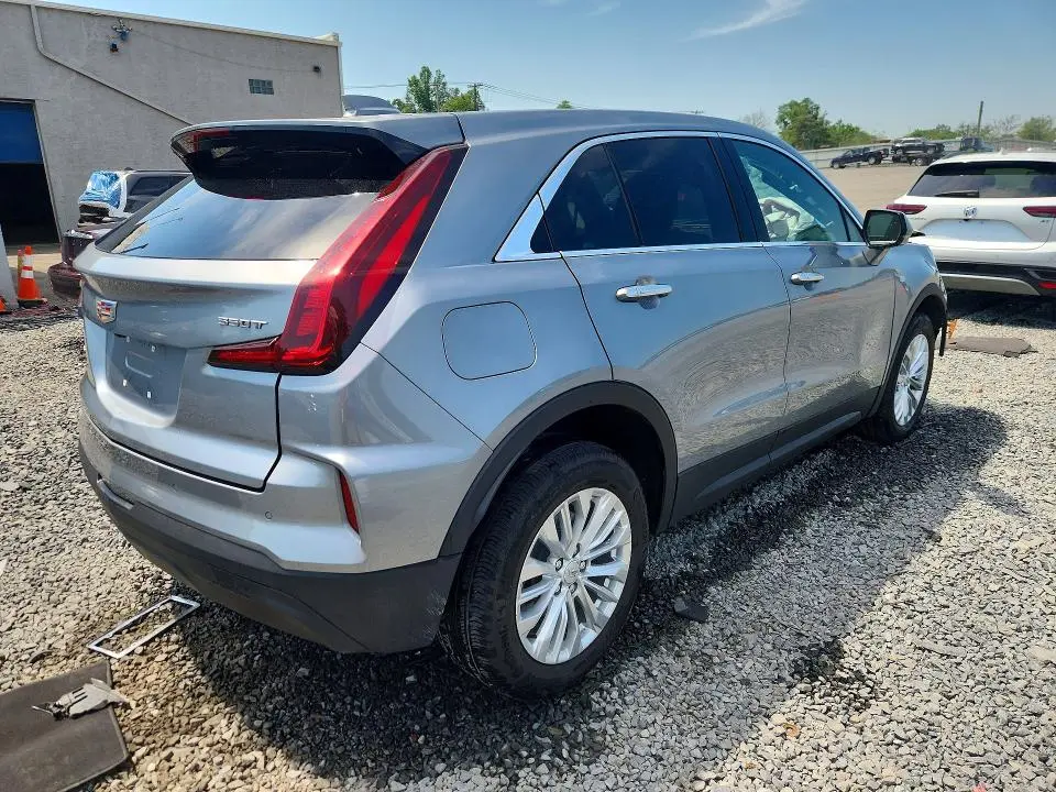 2024 CADILLAC XT4 LUXURY  