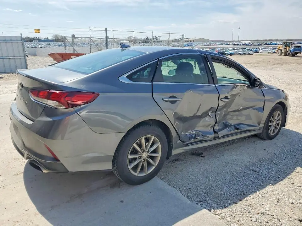 2018 HYUNDAI SONATA SE  