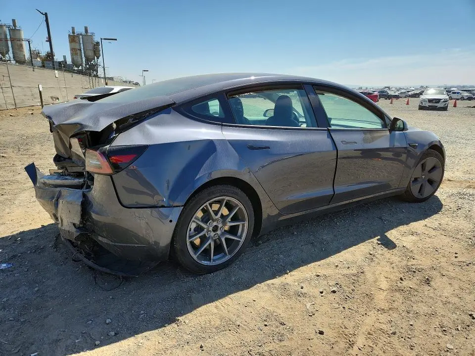 2022 TESLA MODEL 3   