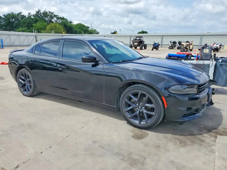 2019 DODGE CHARGER SXT  