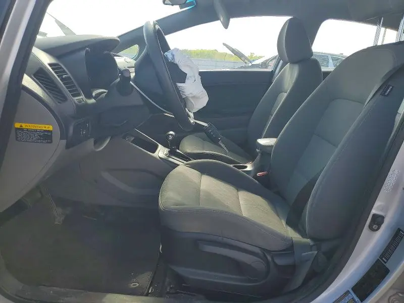 2016 KIA FORTE LX  