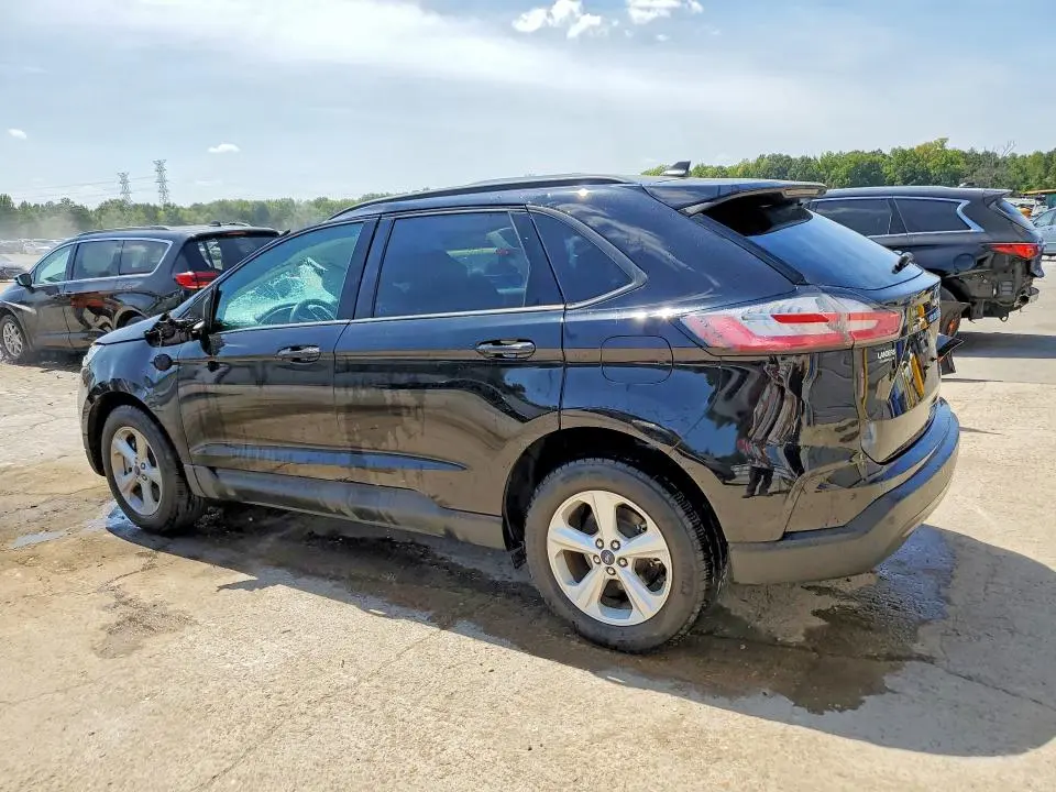 2021 FORD EDGE SE  