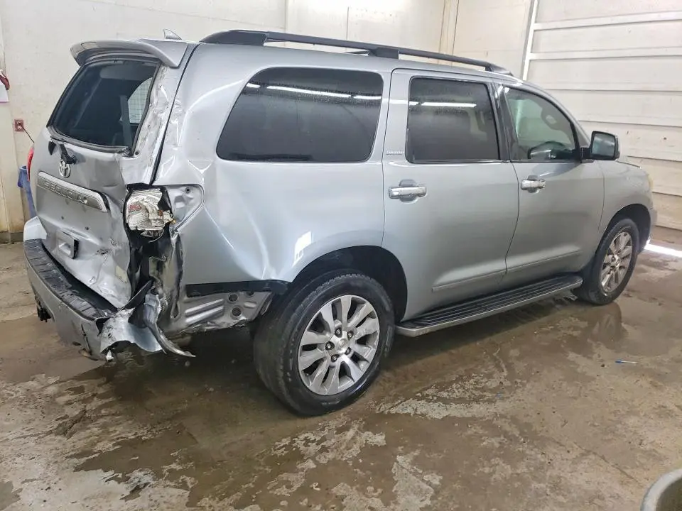 2015 TOYOTA SEQUOIA LIMITED  