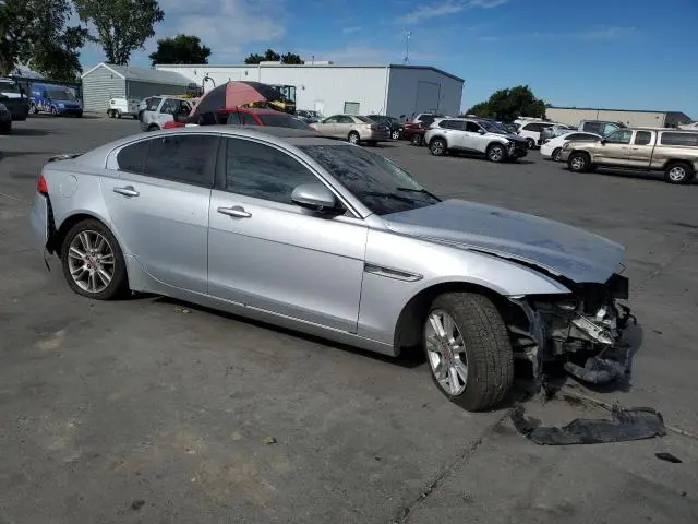 2017 JAGUAR XE PREMIUM  