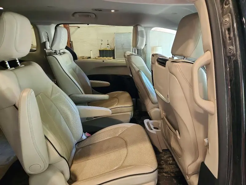 2018 CHRYSLER PACIFICA HYBRID LIMITED  