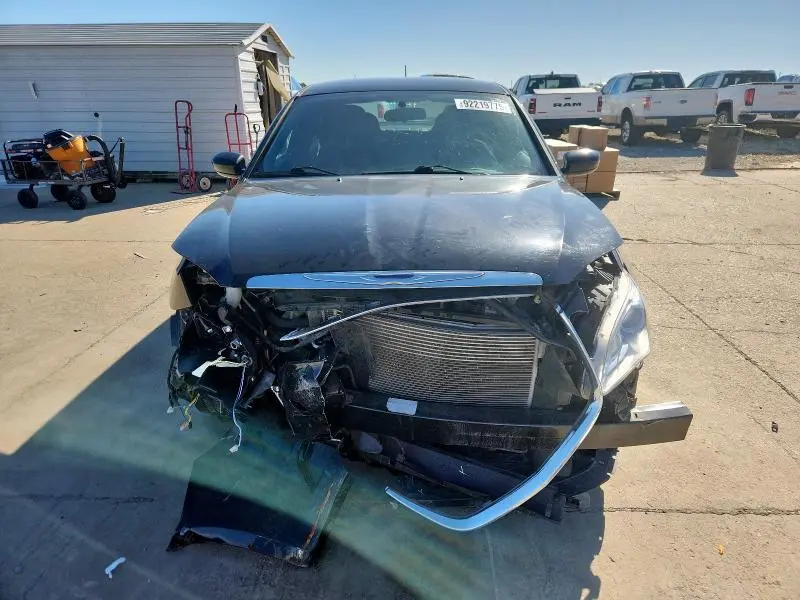 2013 CHRYSLER 200 LX  