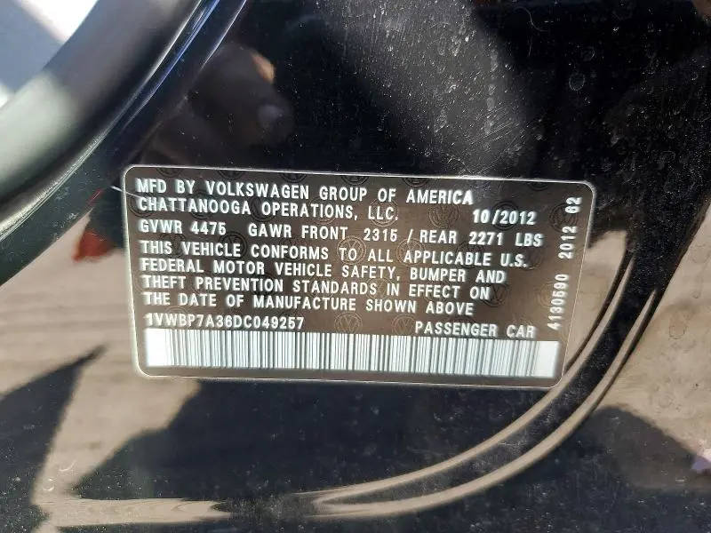 2013 VOLKSWAGEN PASSAT SE  