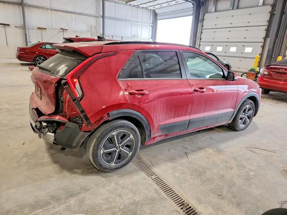 2023 KIA NIRO LX  