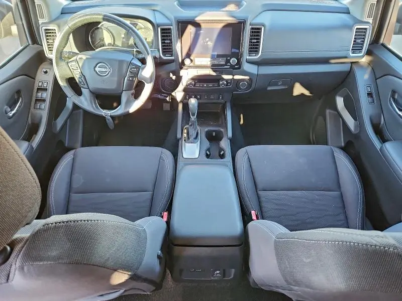 2022 NISSAN FRONTIER S  