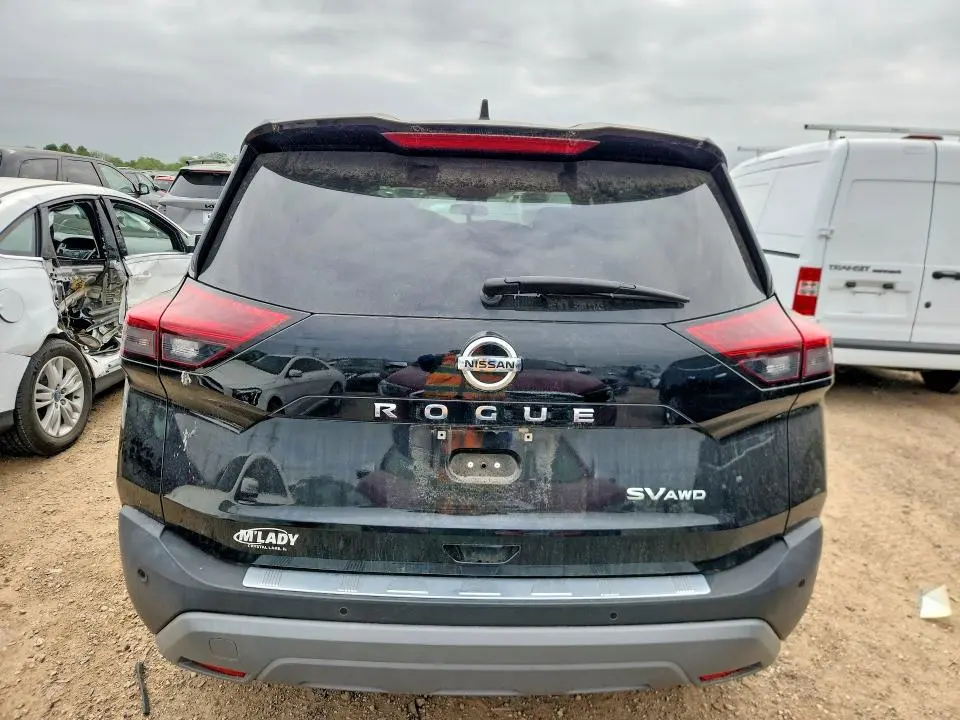 2021 NISSAN ROGUE SV  
