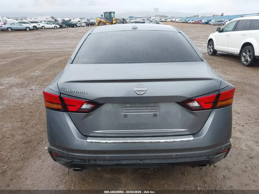 2023 NISSAN ALTIMA SR FWD