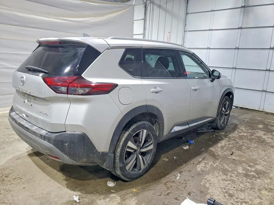 2021 NISSAN ROGUE SL  