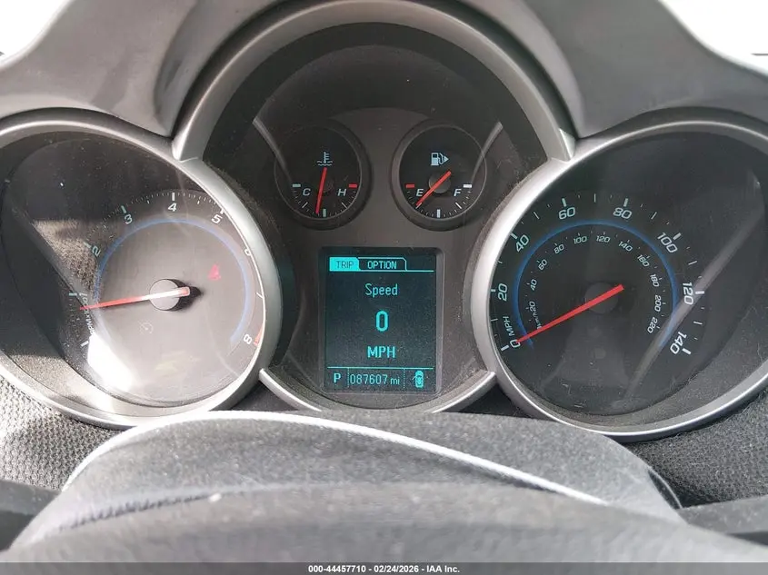2015 CHEVROLET CRUZE 1LT AUTO