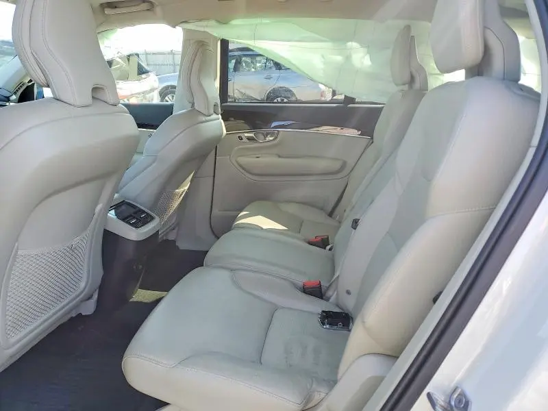2019 VOLVO XC90 T5 MOMENTUM  