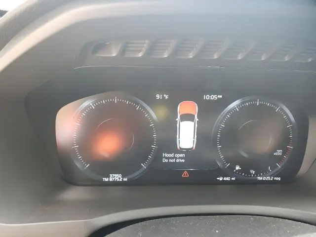 2022 VOLVO XC90 T6 MOMENTUM