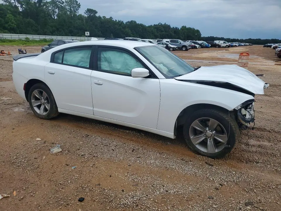 2018 DODGE CHARGER SXT PLUS  