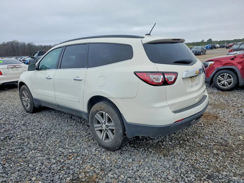 2015 CHEVROLET TRAVERSE LT  