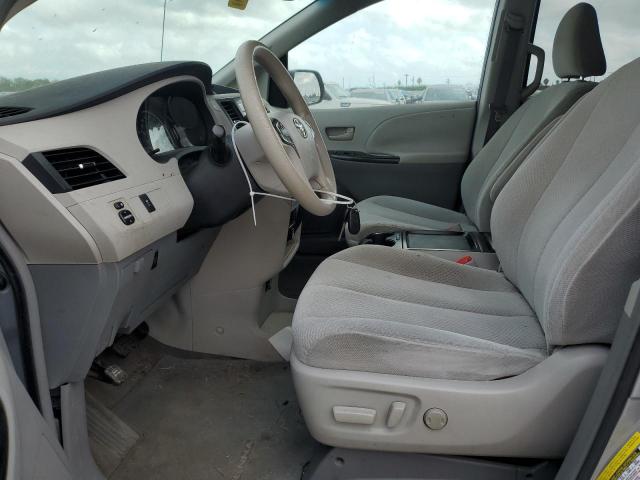 2011 TOYOTA SIENNA LE