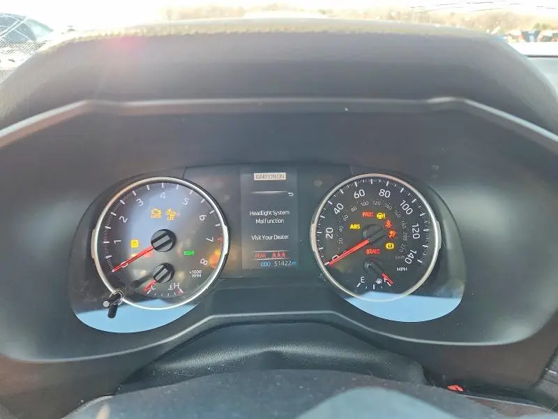 2019 TOYOTA RAV4 XLE  