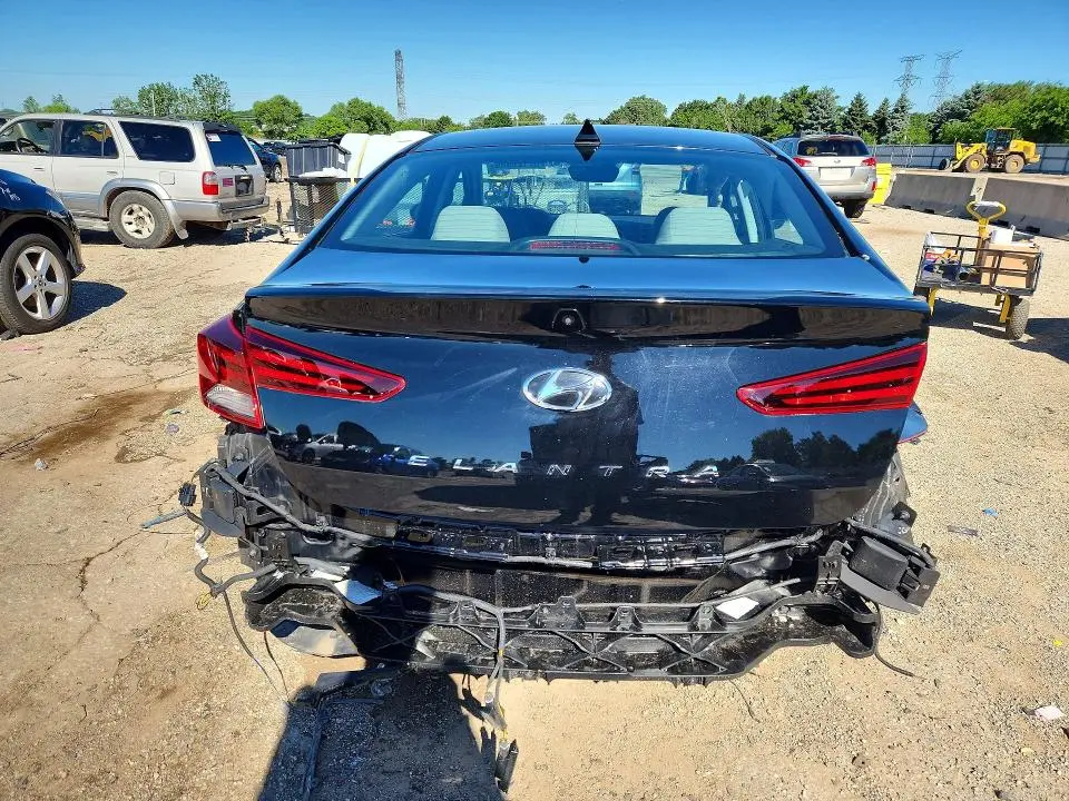 2020 HYUNDAI ELANTRA SEL  