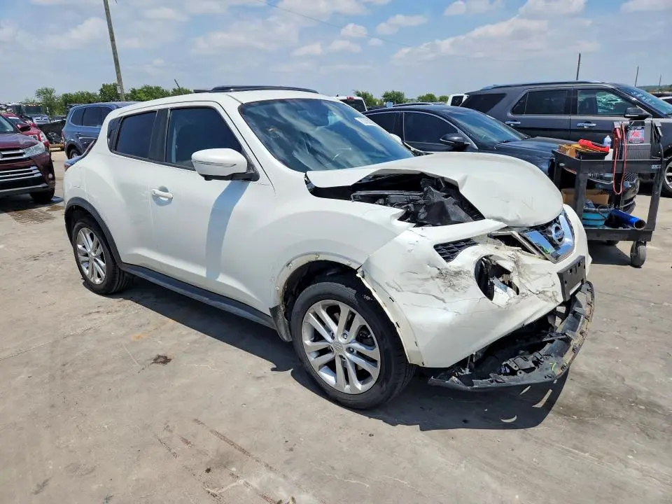 2016 NISSAN JUKE SV  