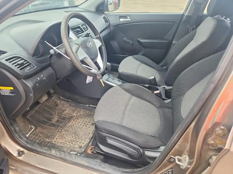 2013 HYUNDAI ACCENT GS  