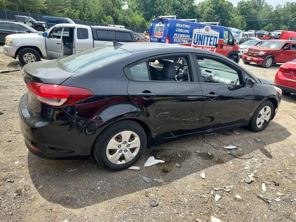 2018 KIA FORTE LX  
