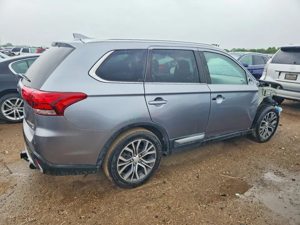 2018 MITSUBISHI OUTLANDER SE  