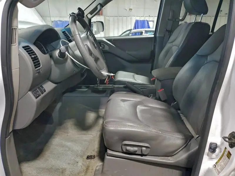 2012 NISSAN FRONTIER S  