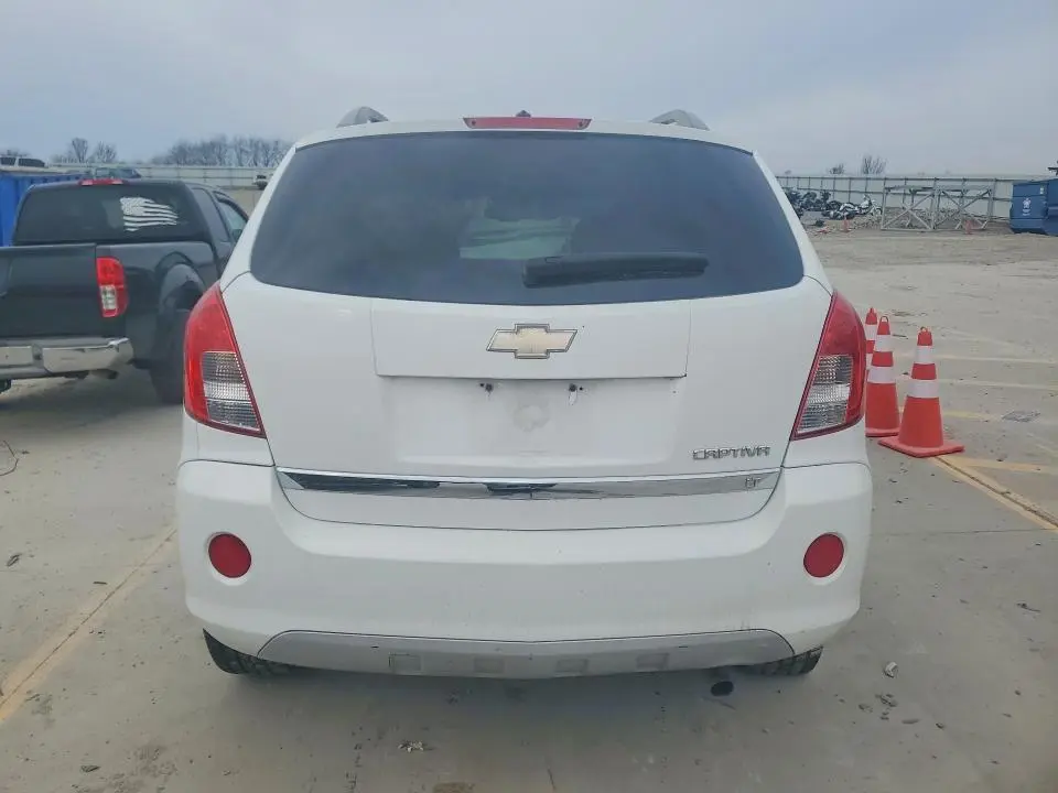 2014 CHEVROLET CAPTIVA LT  