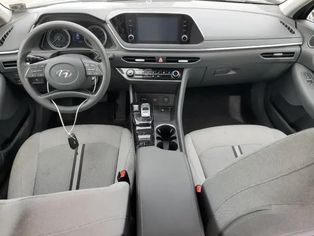 2022 HYUNDAI SONATA SE  