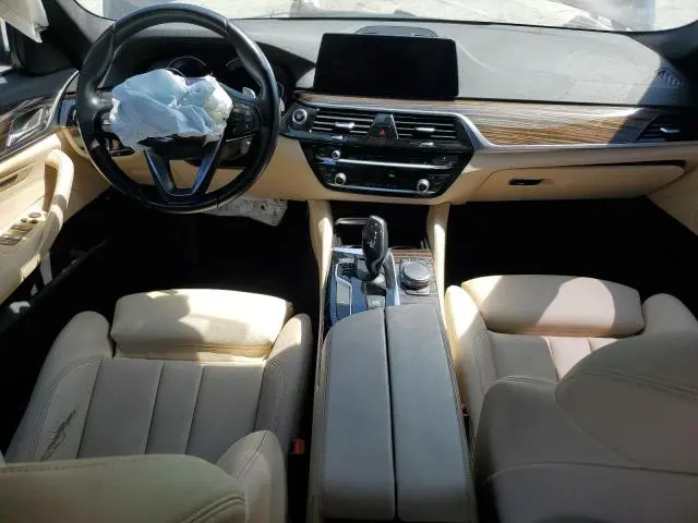 2018 BMW 530E   
