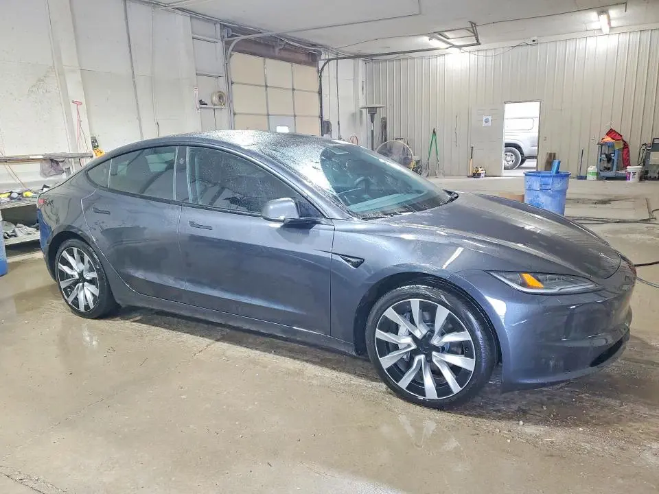 2024 TESLA MODEL 3   