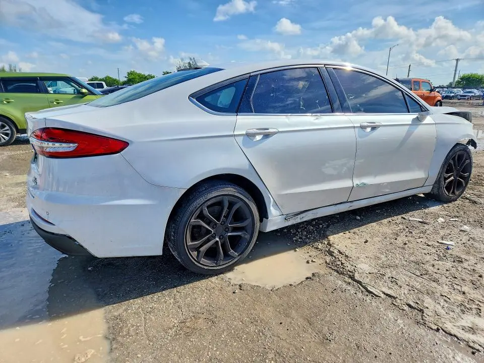 2020 FORD FUSION SEL  