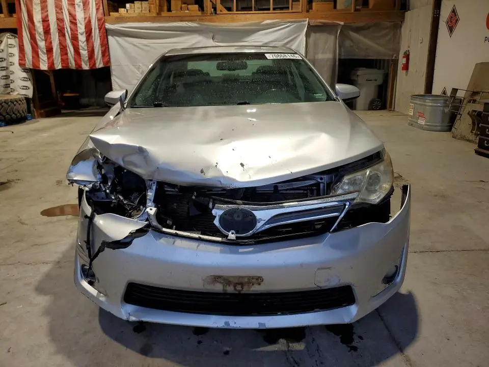 2012 TOYOTA CAMRY XLE V6  