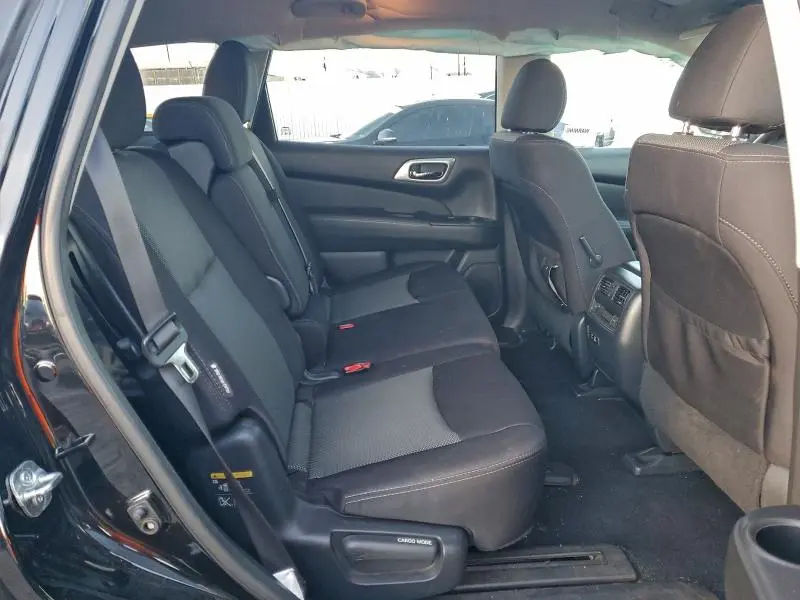 2019 NISSAN PATHFINDER S  