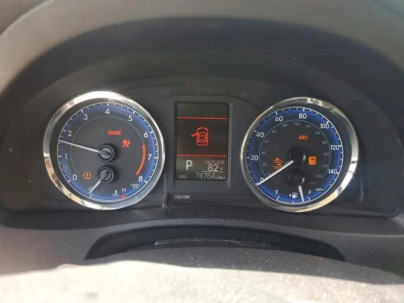 2018 TOYOTA COROLLA LE  