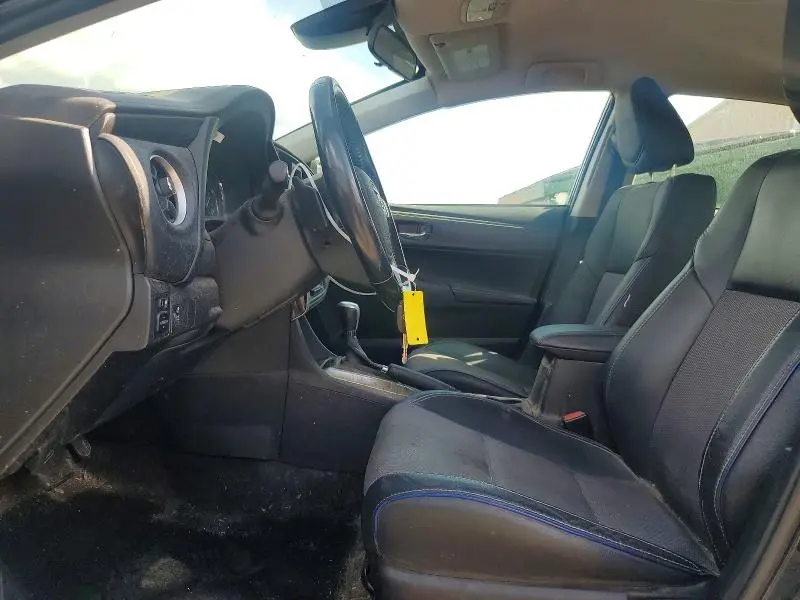 2019 TOYOTA COROLLA SE  