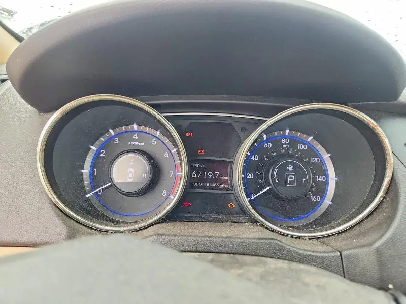 2011 HYUNDAI SONATA GLS  