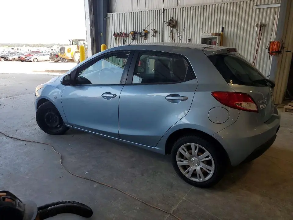 2013 MAZDA MAZDA2   
