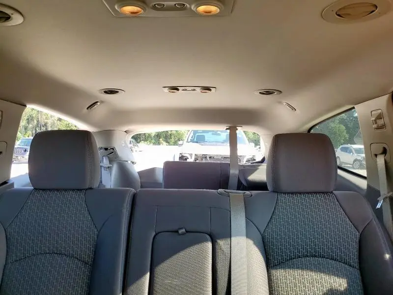 2011 CHEVROLET TRAVERSE LT  
