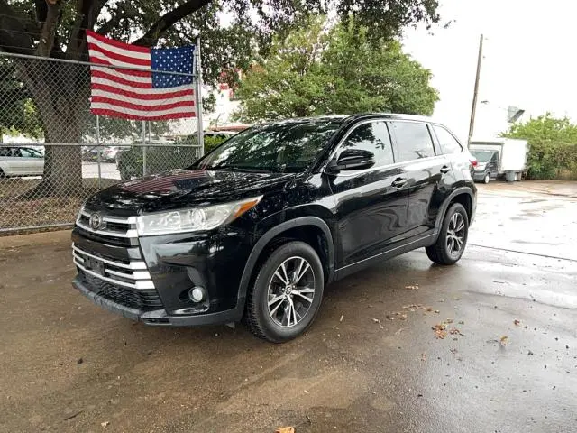2019 TOYOTA HIGHLANDER LE PLUS  