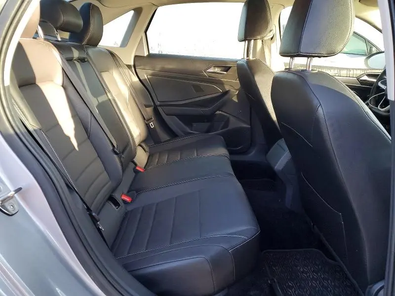 2022 VOLKSWAGEN JETTA SE  